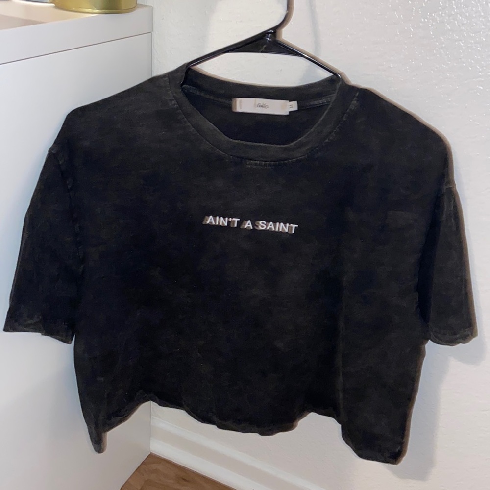Black Cropped Tee